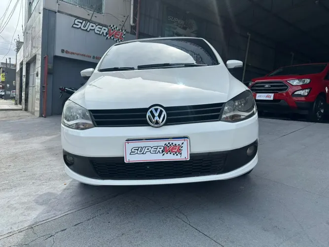 Volkswagen Fox 1.0 MI Total Flex 8V 5P 2013