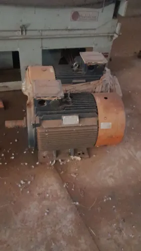 Vendo motor elétrico de 75cv