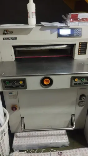 Guilhotina hidráulica automática 67cm 