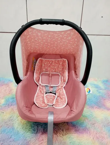 Bebê conforto rosa higienizado faço entrega 