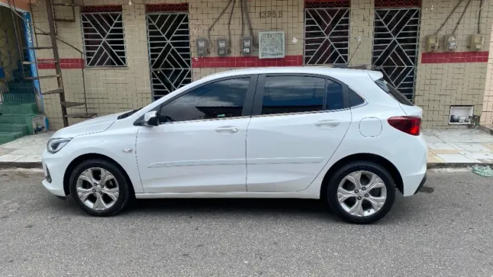 Chevrolet Onix Hatch Premier 1.0 12V TB Flex Aut. 4P 2021