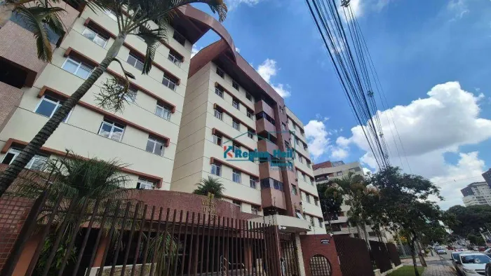 Apartamento com 3 dormitórios para alugar, 77 m² por R$ 4.430/mês - Água Verde - Curitiba/