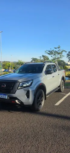 Nissan Frontier Pro4x CD 4X4 2.3 Bi-TB Die. AUT 2023