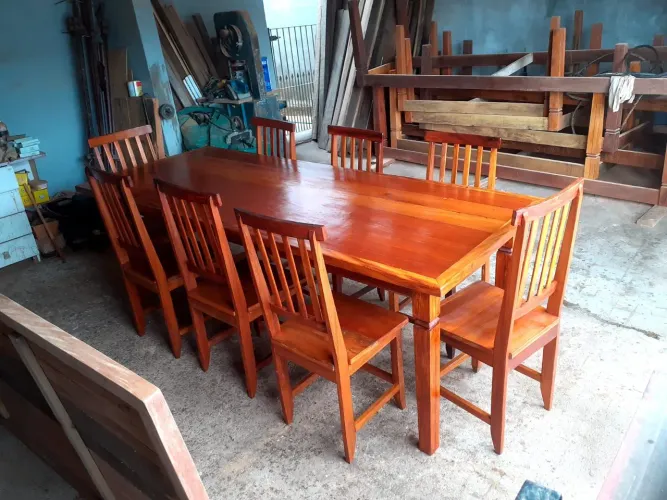 Mesa 220x90 com 8 cadeiras peroba rosa madeira de demolição