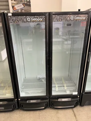 Geladeira expositora 2 portas Gelopar 950 litros nova pronta entrega