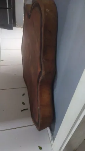 Vendo uma tábua de tronco para carne assada de 50 por 60 cm