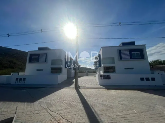 Casas 3 Dormitórios no Ribeirão da Ilha, Florianópolis - SC