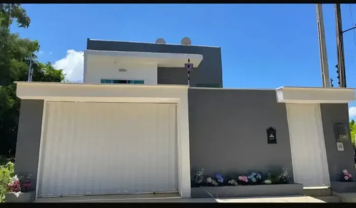 Casa com Piscina à Venda em Mar do Norte | 3 Quartos com Suíte