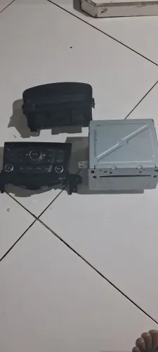 Vendo rádio original do cruze e perfeito estado