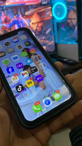 iPhone 11