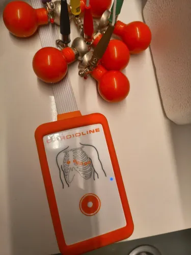 Vendo aparelho de eletrocardiograma cardioline touch ecg