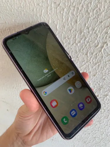 Samsung A12 64GB trinco (mas não interfere em nada)