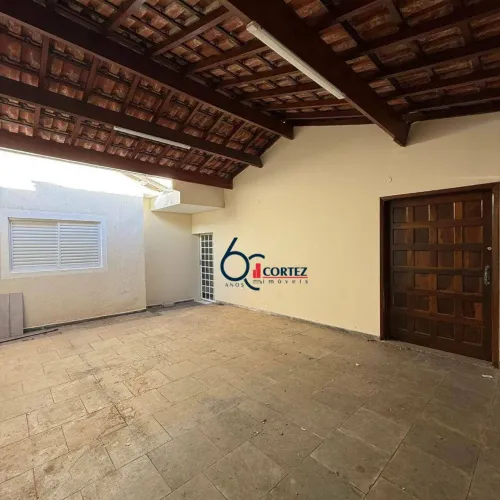 Casa com 3 dormitórios para alugar, 260 m² por R$ 2.610,00/mês - Cidade Jardim - Rio Claro