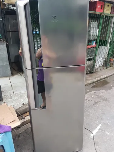 Geladeira frost free Electrolux