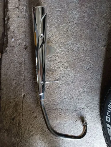 Escapamento de moto, estava em uma YBR factor.