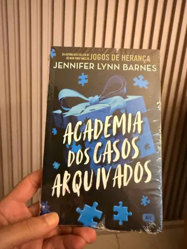 Livro novo Academia Dos Casos Arquivados