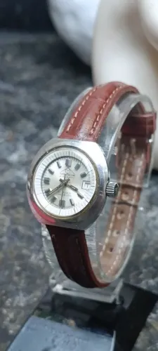 Relógio automático Mondaine 780