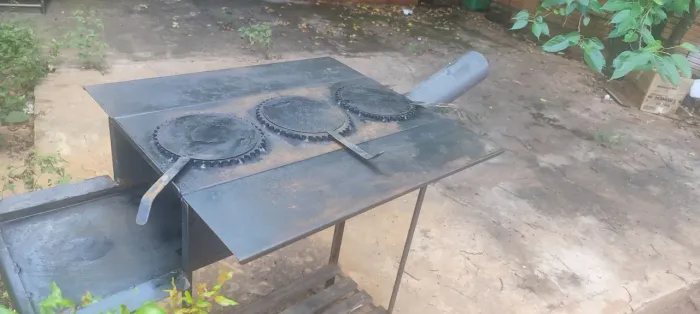 Fogão a lenha artesanal