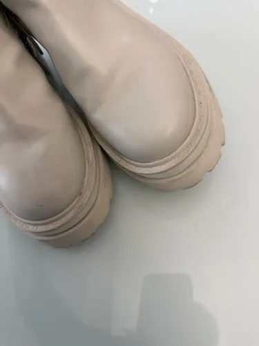 Bota Schütz