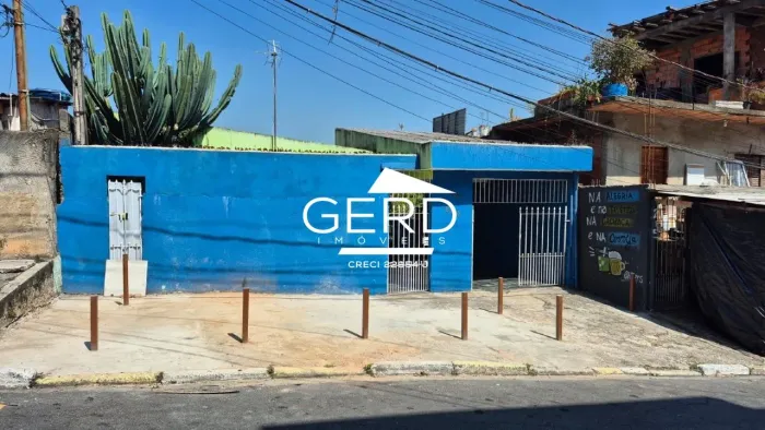 Casa à Venda em Osasco com 4 Quartos e Quintal Amplo: Munhoz Jr