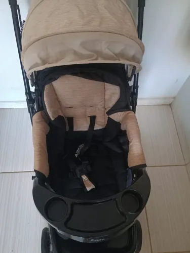 Carrinho + bebê conforto fosco + cadeira de alimentação