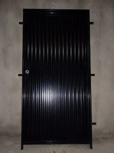 Portão de Ferro Metalon Preto com Chapa - Novo