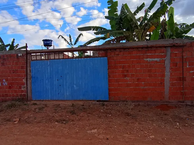 Vendo lote murado 