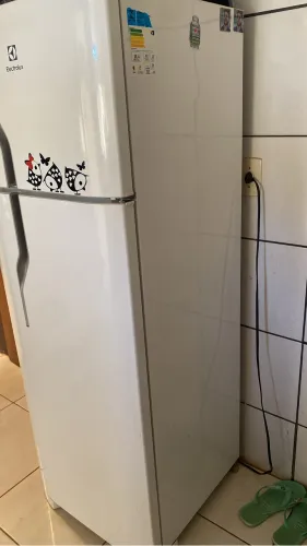 Vendo geladeira electrolux