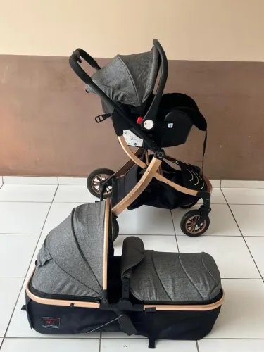 CARRINHO BEBÊ + BEBÊ CONFORTO 