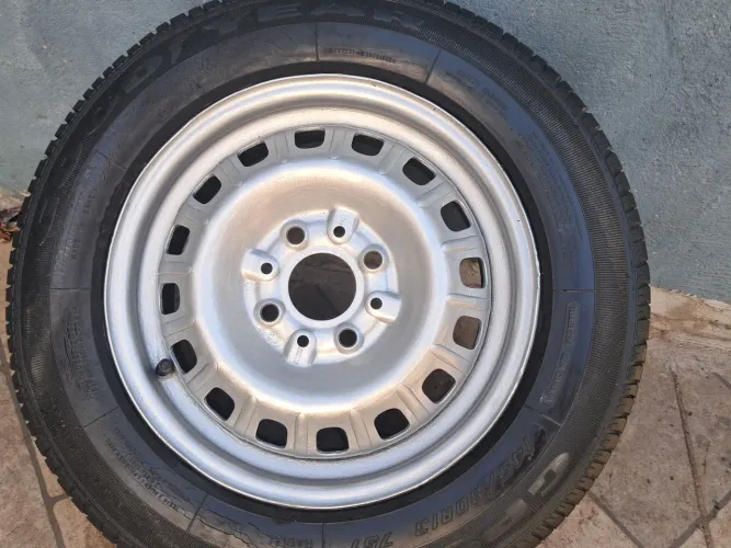 ESTEPE FIAT 147 .PALIO UNO. PNEU 145.80.13