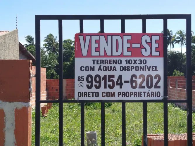 Terreno no loteamento Yuste Valverde