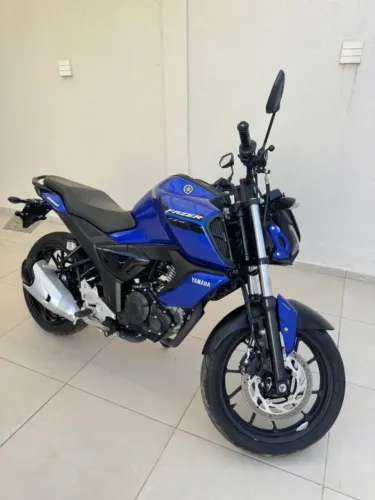 VENDO FZ15 2024 UNICA DONA KM BAIXO