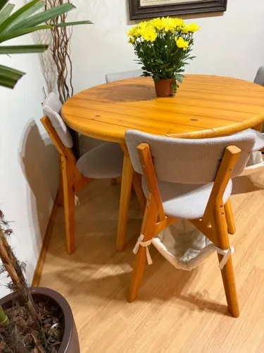 Mesa Jantar 1:20m + 4 cadeiras - aceito troca por mesa pequena no mesmo valor