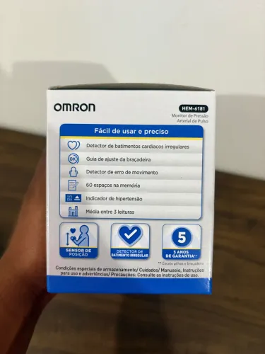 Monitor de Pressão Arterial de Pulso OMRON (HEM-6181)