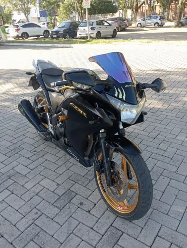 Honda CBR 250r ano 2012
