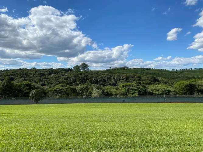 Terreno à venda em Bragança Paulista, Condomínio Quinta da Baroneza II, com 3173.57 m²