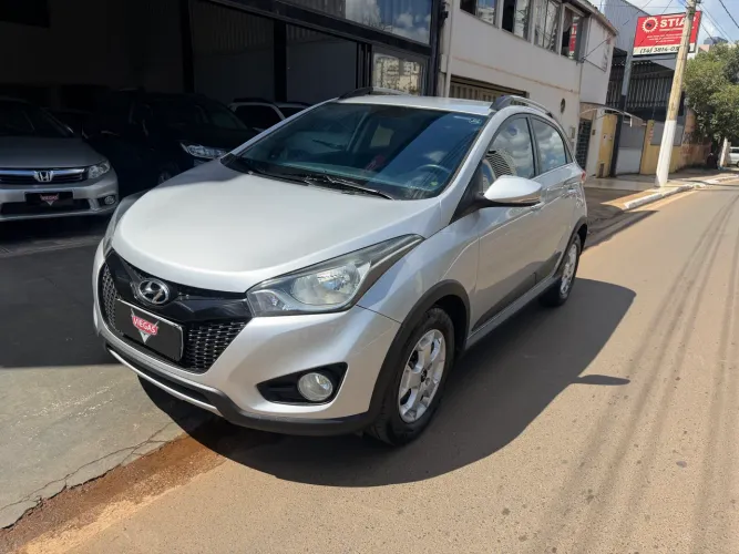 Hyundai HB20X Premium 1.6 Flex 16V Aut. 2015