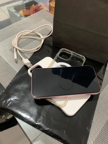 iPhone 15 rosa