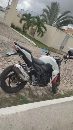 *Vendo ou troco por carro do meu interesse* 