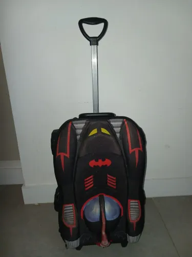 Mala de rodinhas do batman