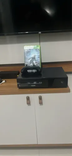 Xbox one fat + controle de Xbox series x + halo 4