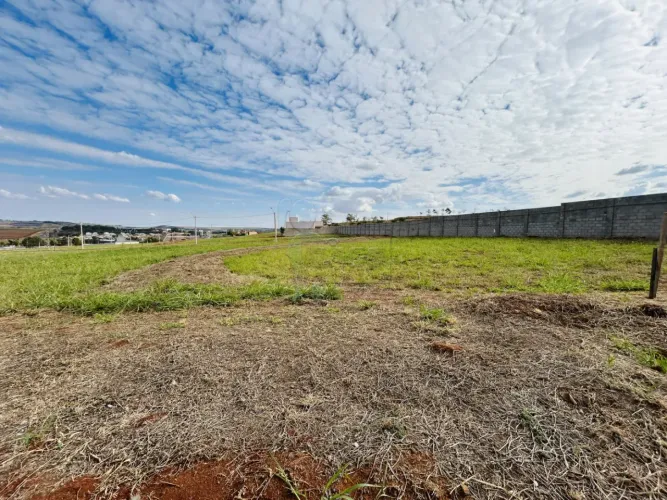 Terreno de 252m² à venda em condomínio - Village Costa Sul