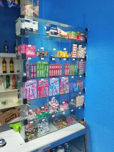 Vende-se baleiro 30 divisória fora a parte de cima praticamente novo pouco tempo de uso 