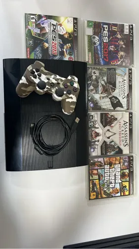 PS3 Super Slim + 5 jogos