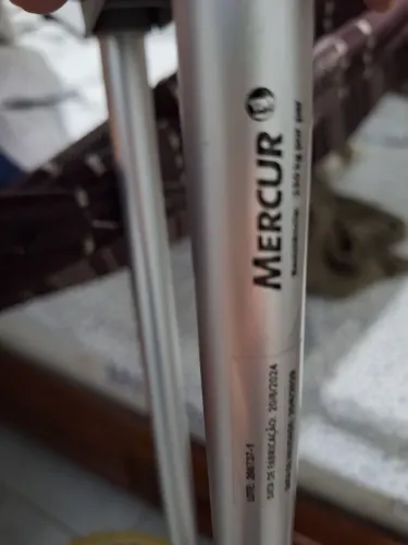 Vendo par de Muletas da marca Mercur
