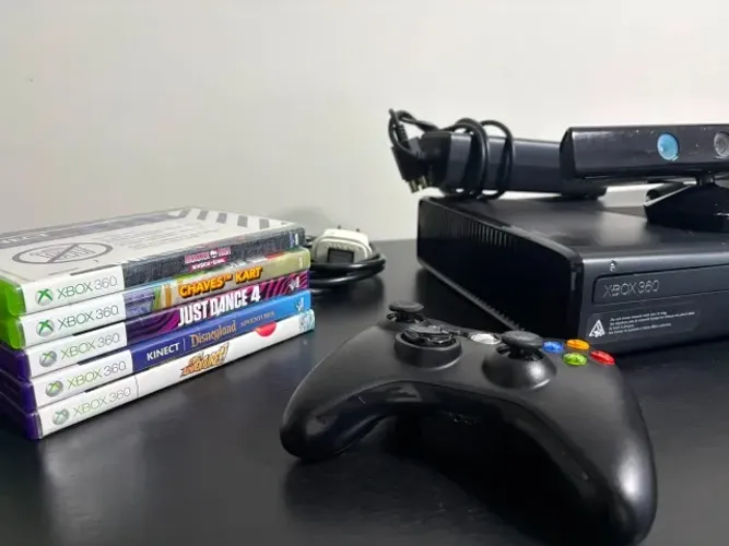 Xbox 360 Slim + Kinect + Controle Original + 5 Jogos