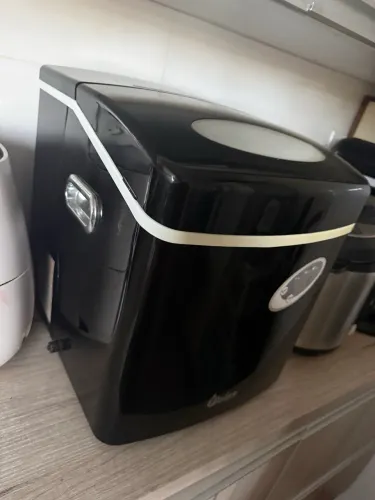 Máquina de Gelo Polar 12 kg 220v Ótimo estado