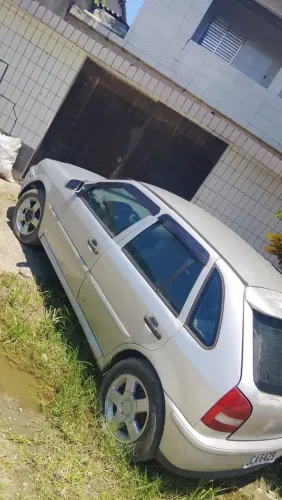 Volkswagen Gol Geração III Power 1.0 MI 16V Gasolina Mec. 4P 2002