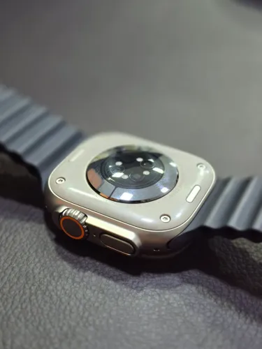 Apple Watch Ultra 1 Titânio 49mm - Bateria 94% (Impecável)