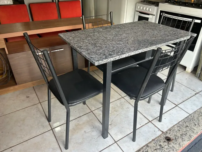 Jogo de mesa NOVO ENTREGO